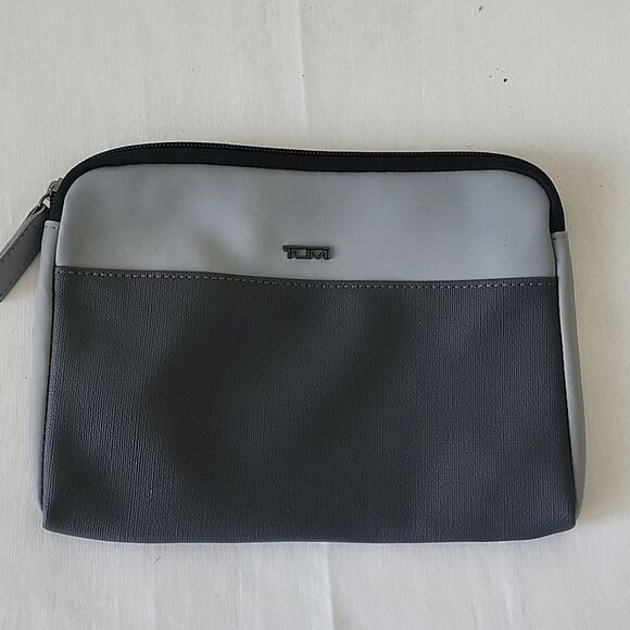 Tumi for Delta Cosmetic Vanity Toiletries Case Toiletry bag - Picture 1 of 5